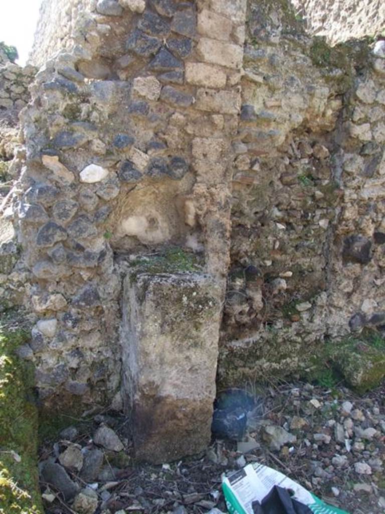 Ix Pompeii March Street Altar On North Side Of Entrance Doorway